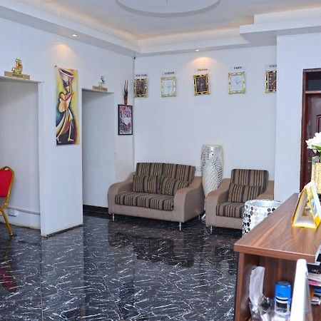 Dianwill Hotel Entebbe Exterior photo